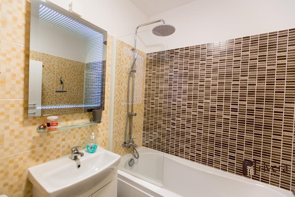 Cozy Apartment - Palas Iasi Exterior foto